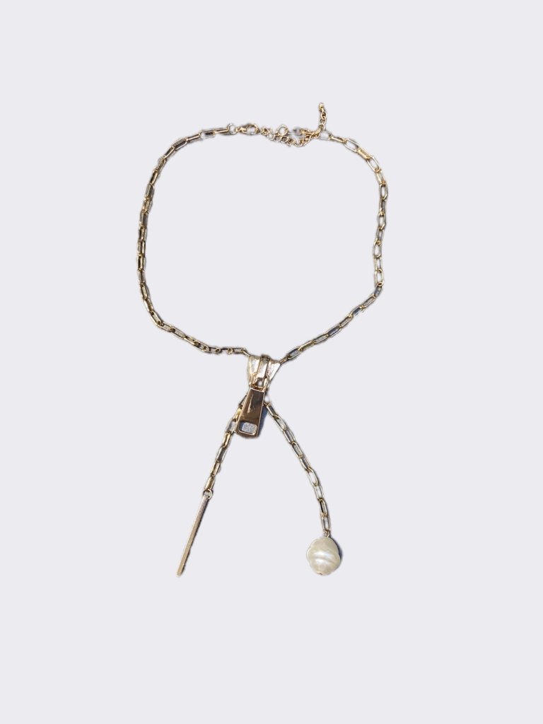 around-all-lies-necklace-921750.jpg